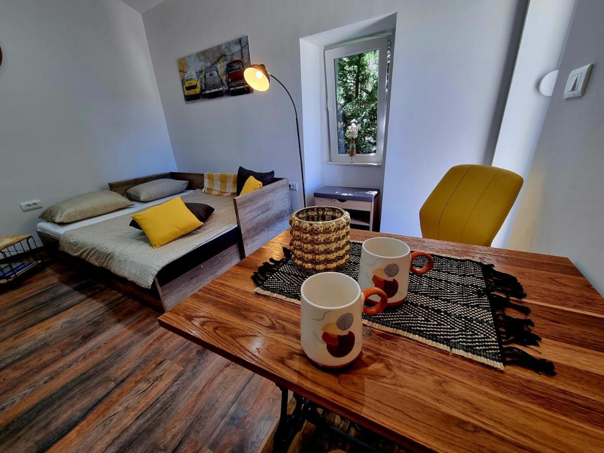 Retro Chic Studio Pula Exterior photo