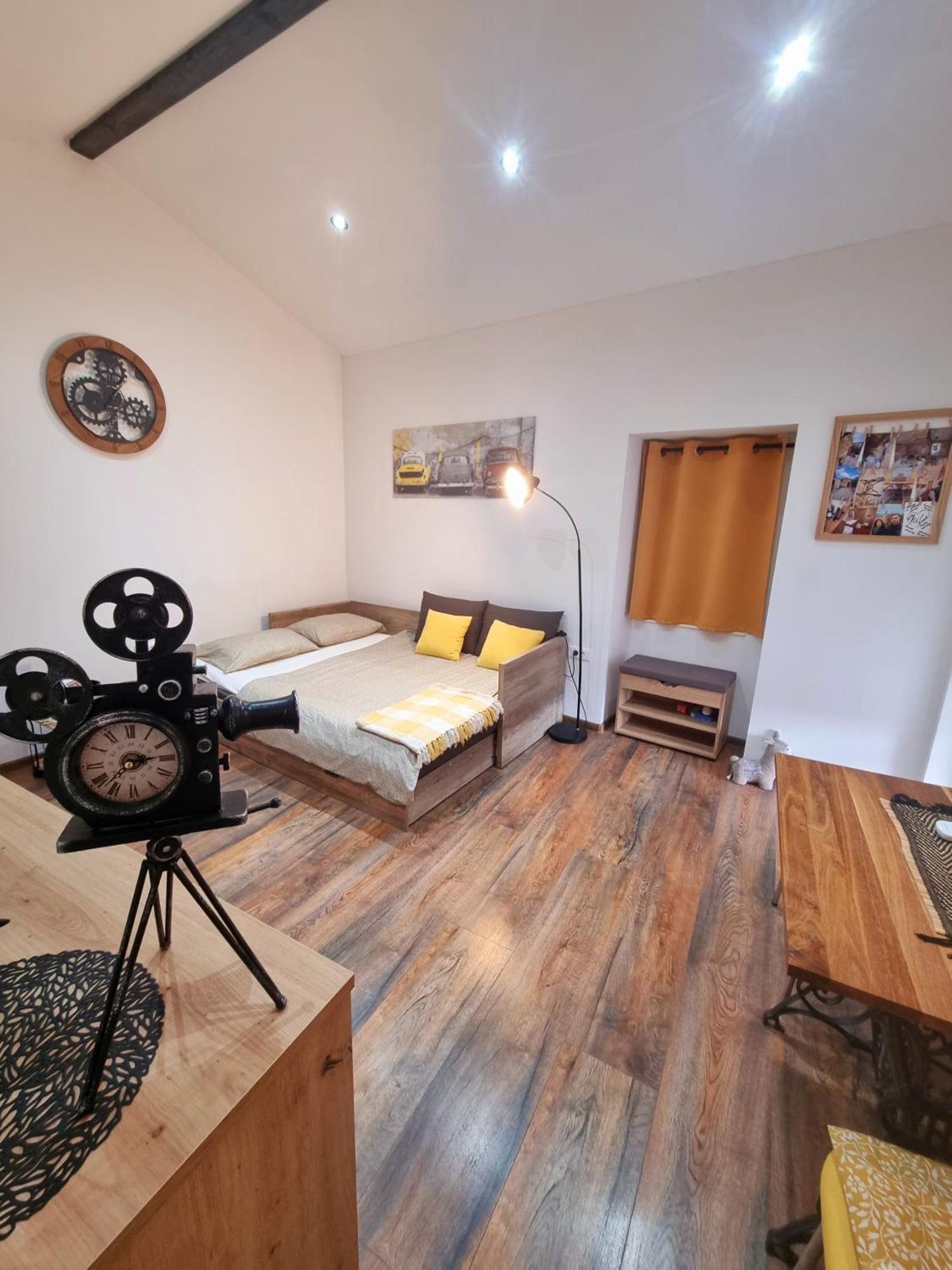 Retro Chic Studio Pula Exterior photo